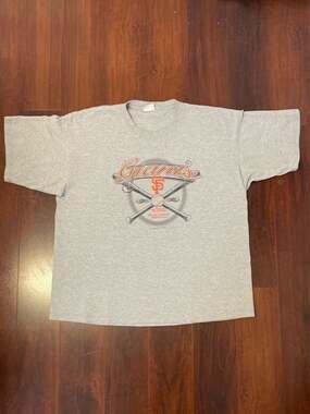 Vintage 2001 San Francisco Giants MLB Graphic T-Shirt Gray